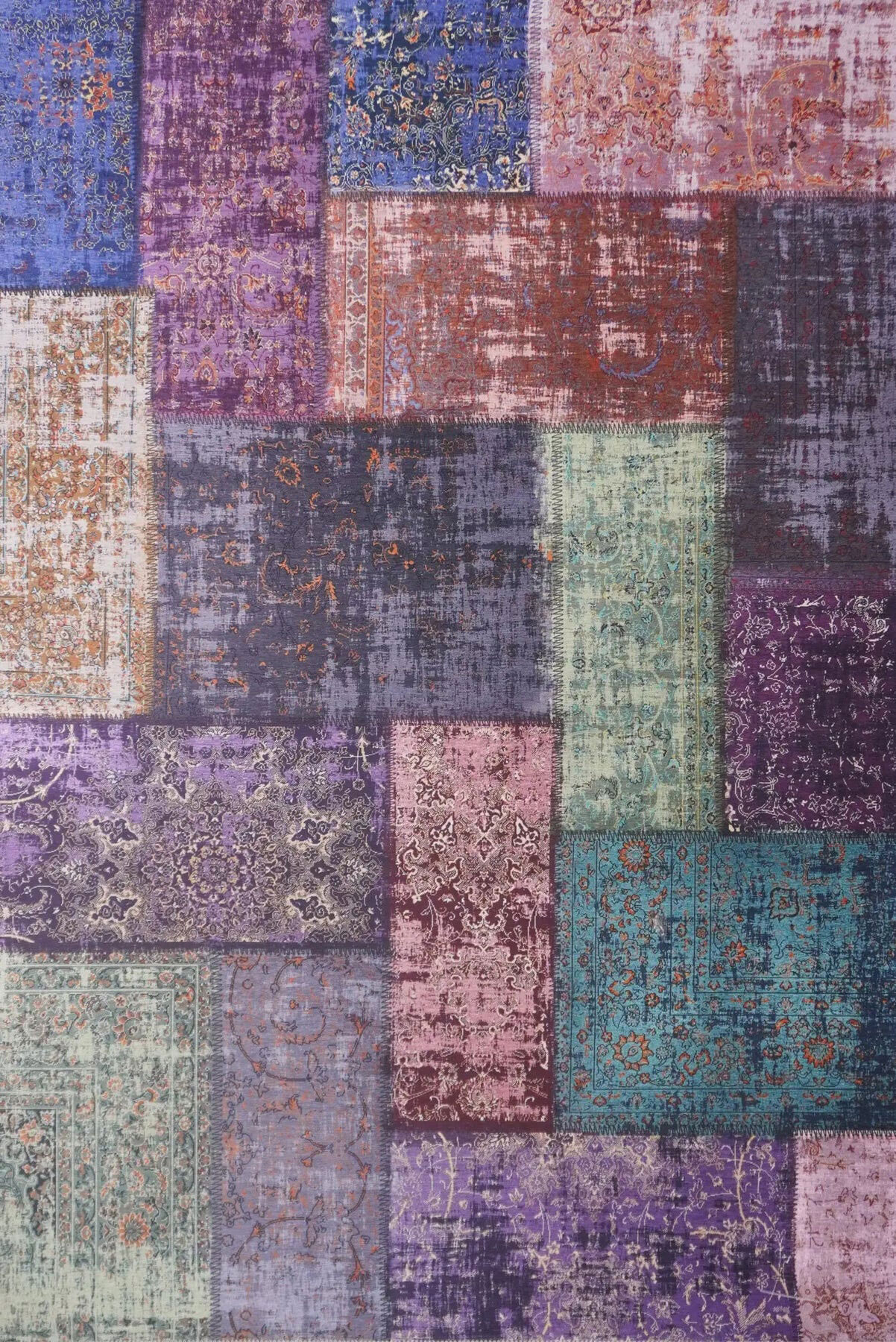 Large View Noble Traditional Patchwork Rug