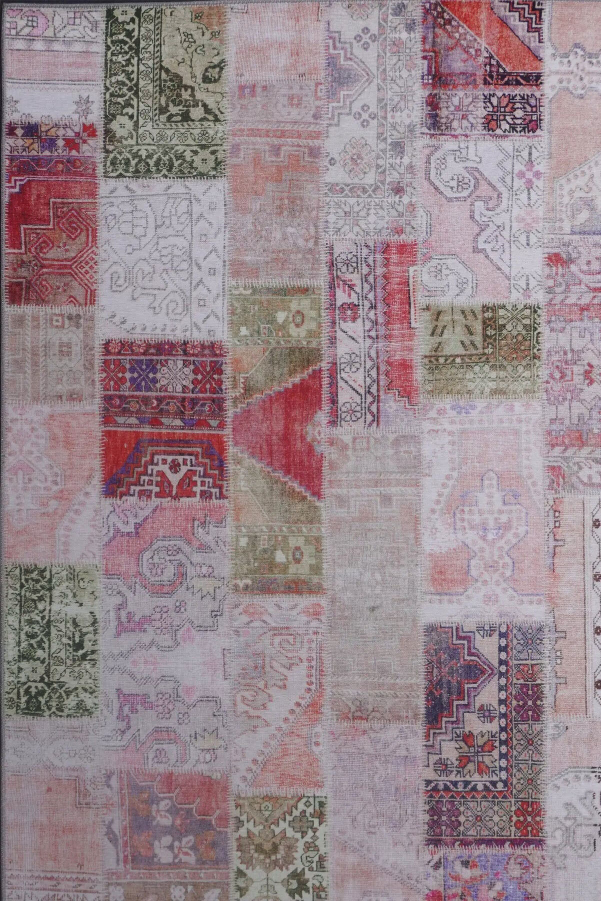 Large View Noble Traditional Patchwork Rug