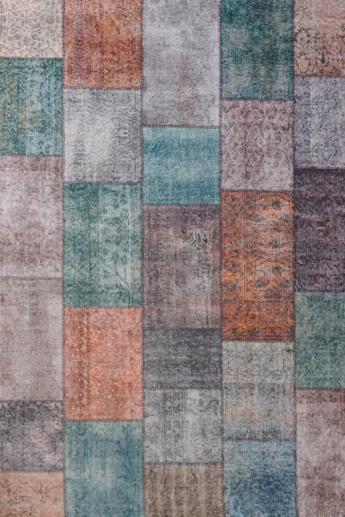 Large View Noble Traditional Patchwork Rug