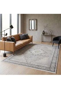 Fendi Traditional Medallion Rug
