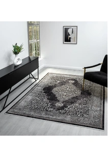 Fendi Traditional Medallion Rug