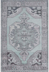 Hazel Traditional Medallion Rug