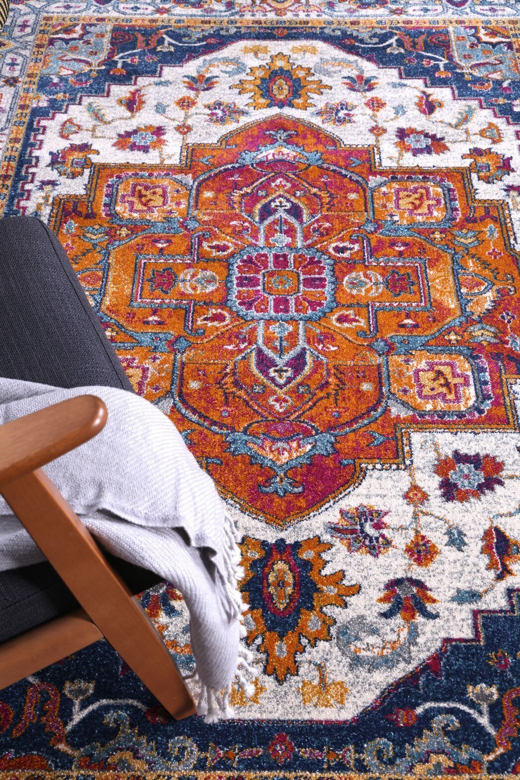 Donna Traditional Rug