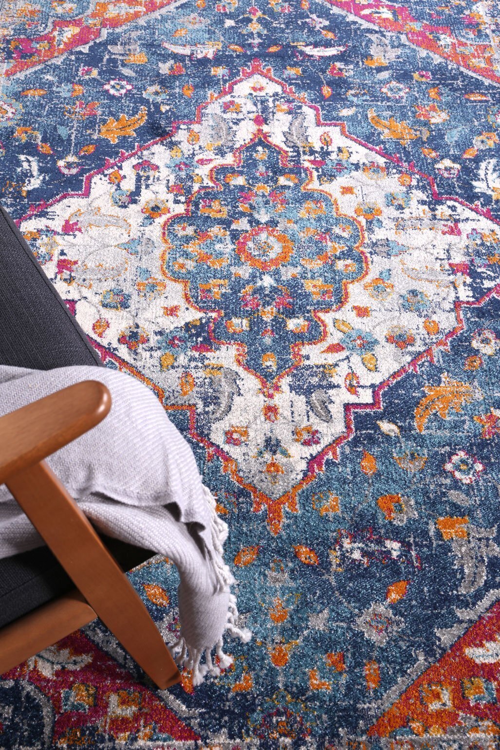 Donna Traditional Rug