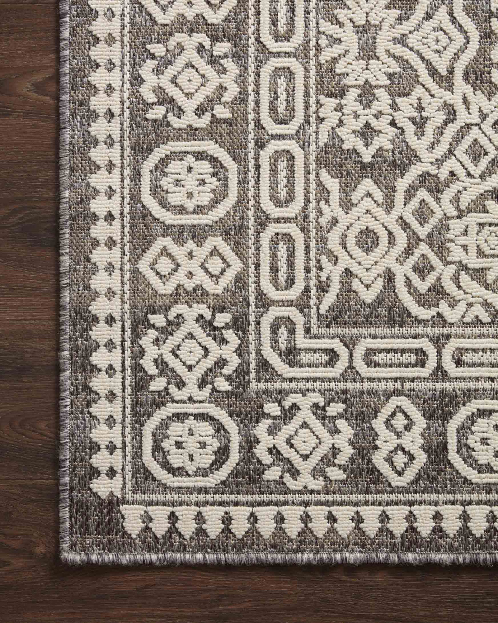 Large View Alfresco Medallion Patio Rug