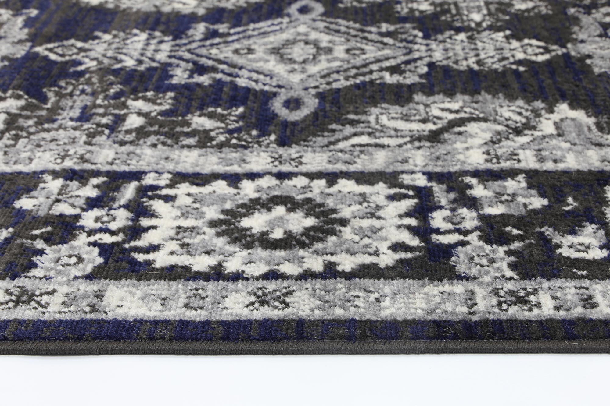 Alfred Traditional Border Rug