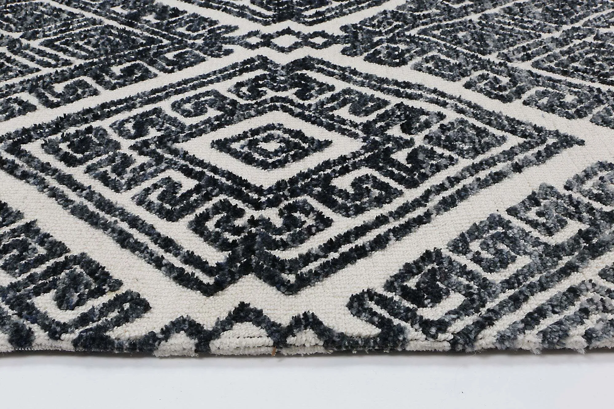 Large View Amritsar Diamond Flatweave Rug