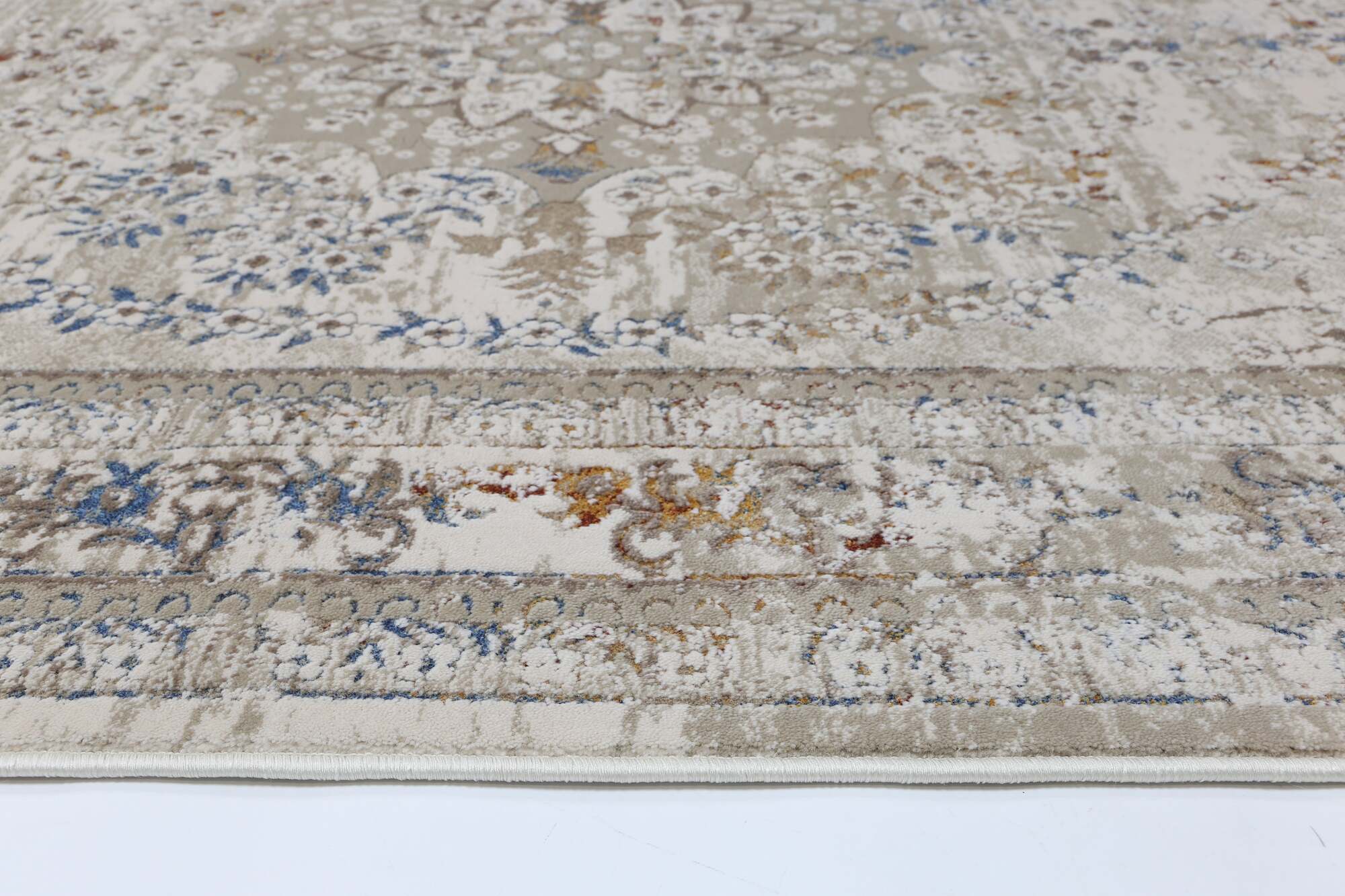 Large View Bari Classic Floral Medallion Rug