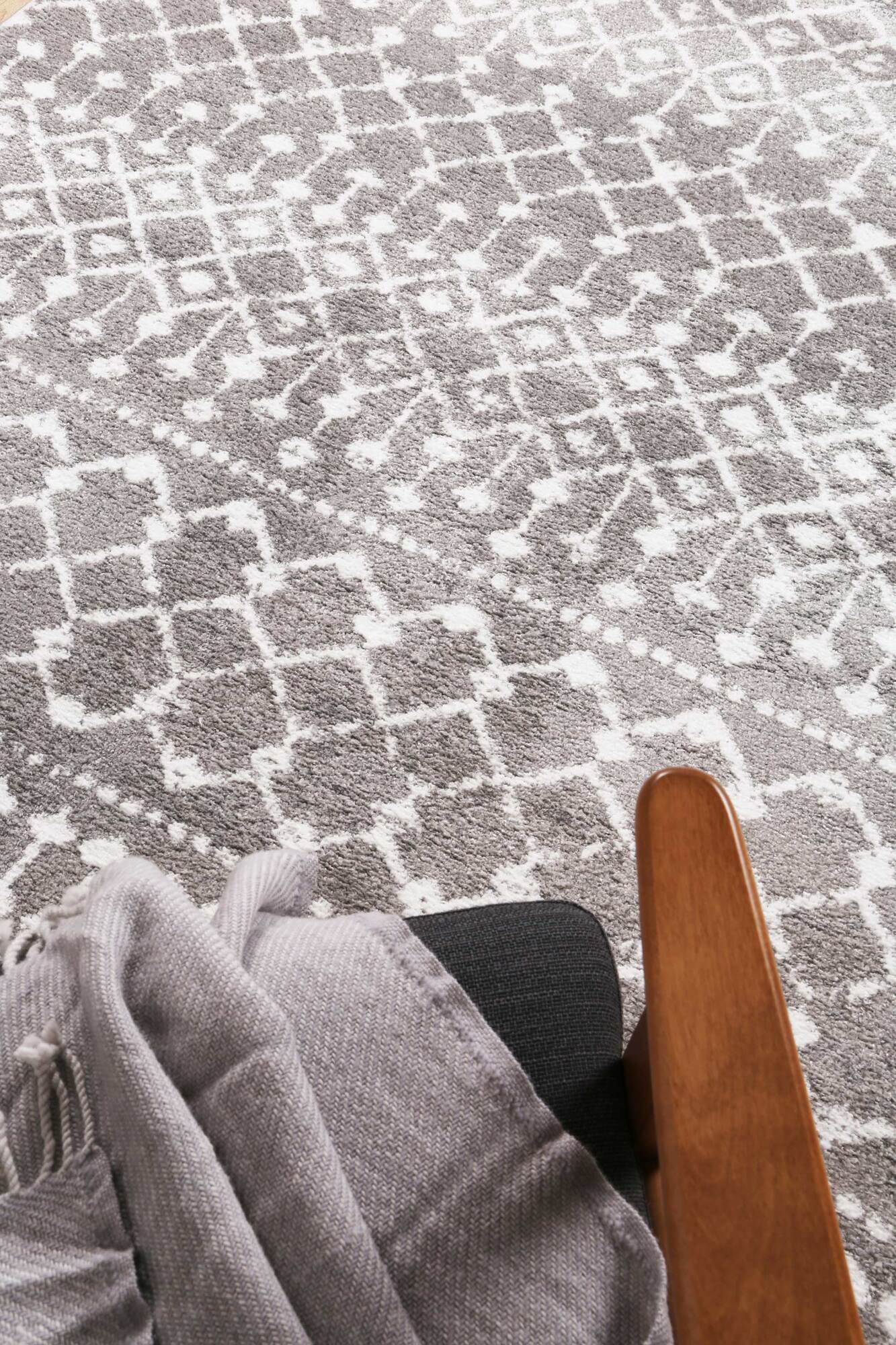 Large View Bello Geometric Tribal Rug