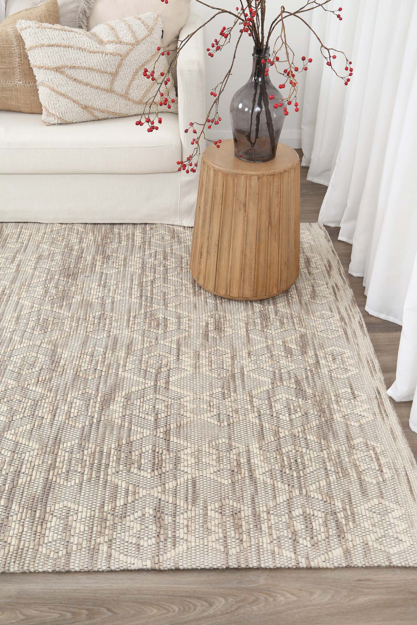 Large View Chea Geometric Wool Rug