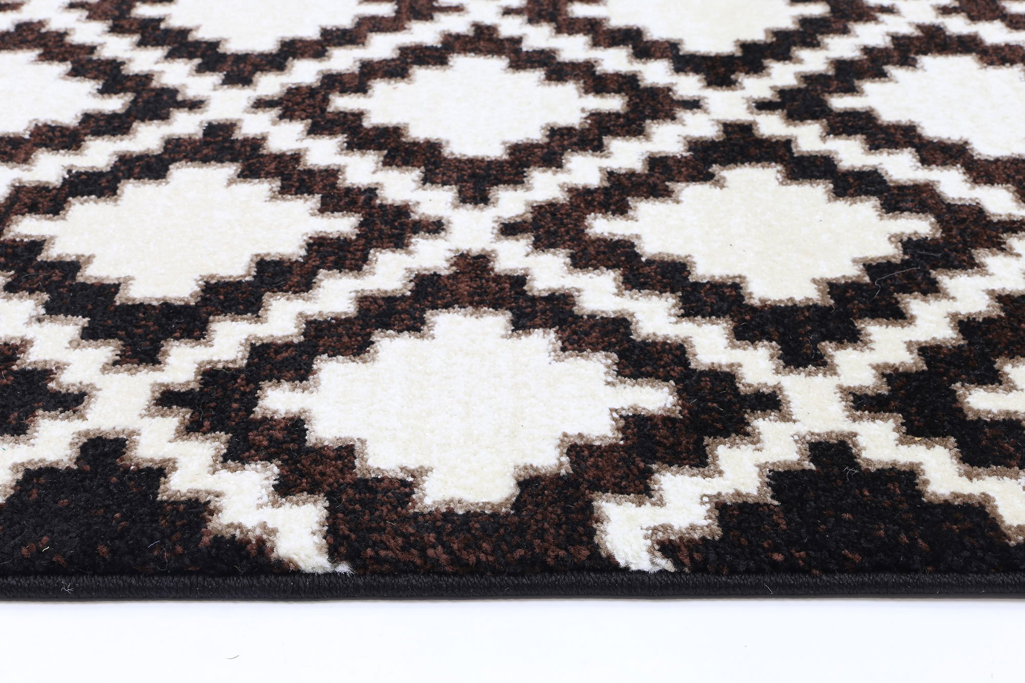Large View Dale Moroccan Diamond Rug