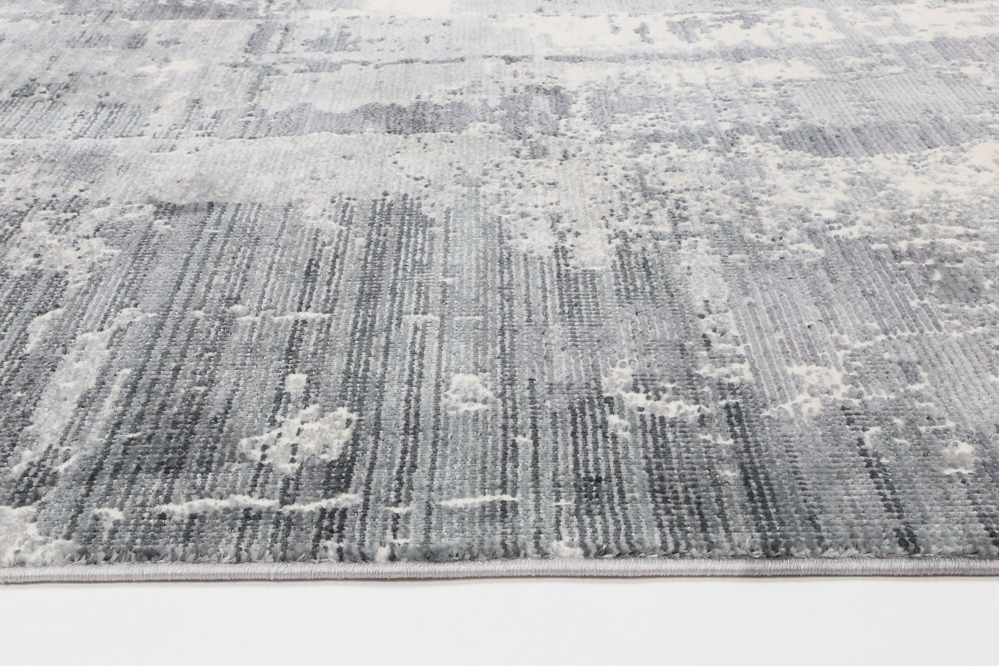 Darra Contemporary Fringed Rug