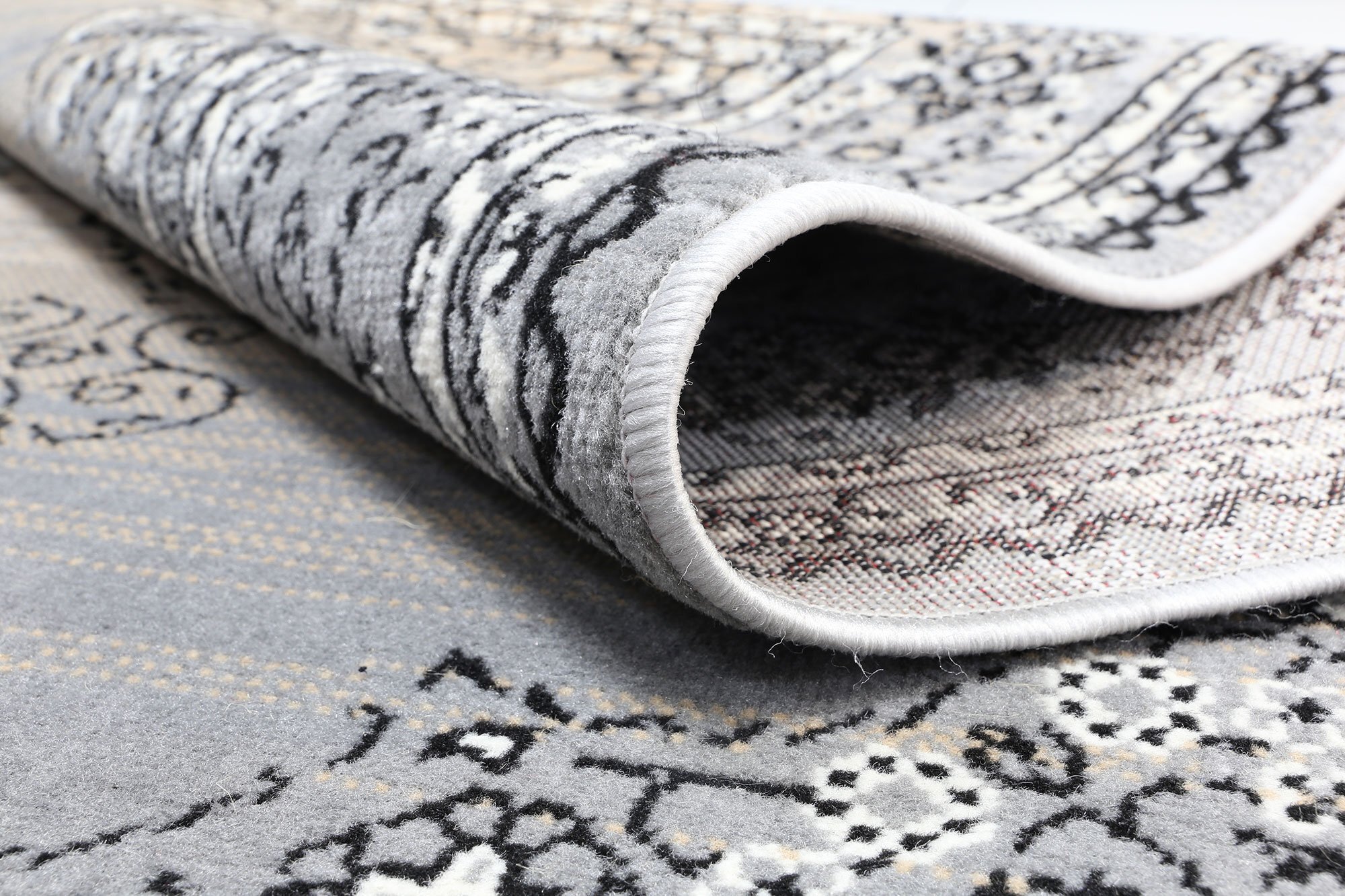 Large View Emma Transitional Medallion Rug