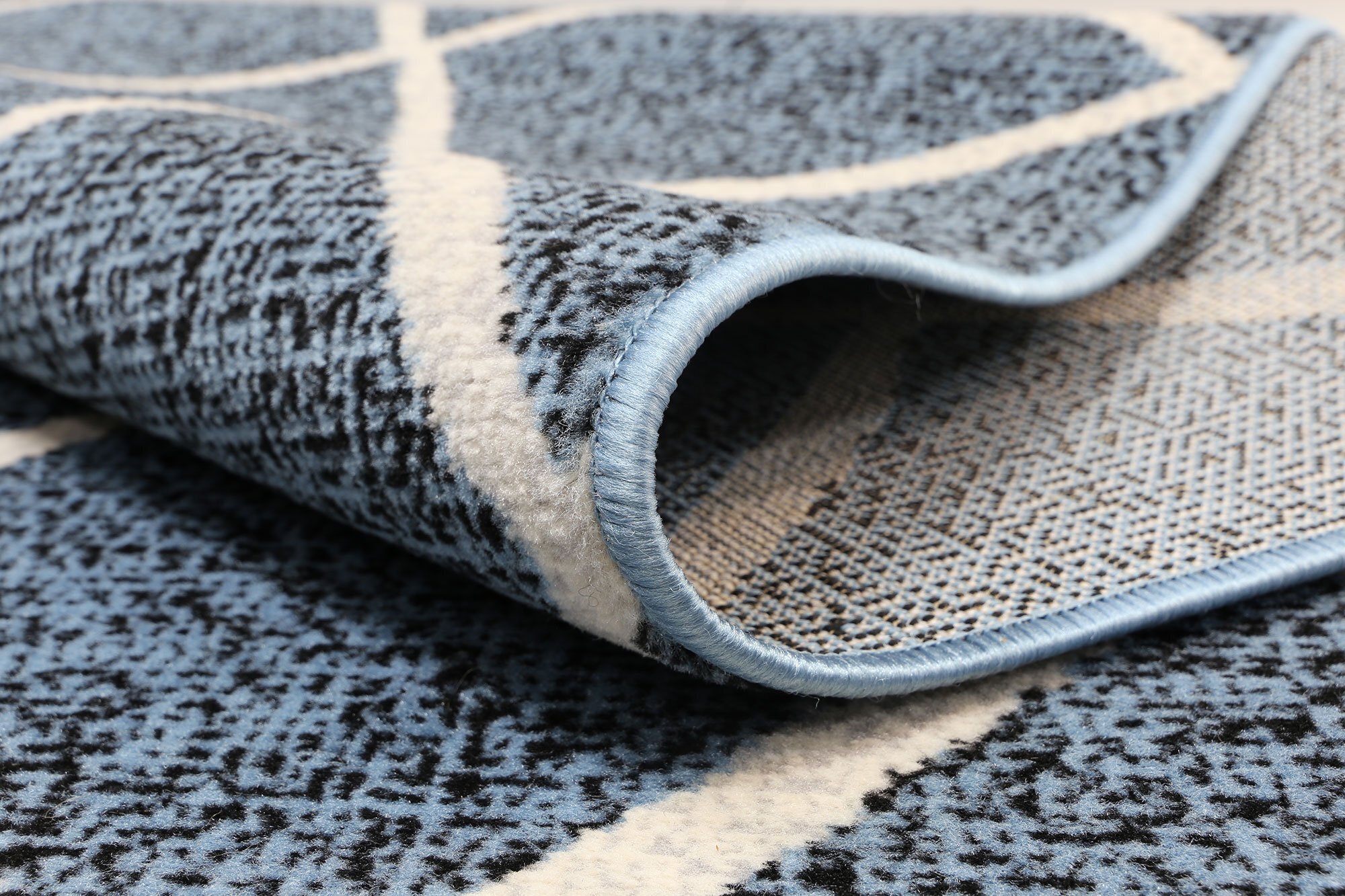 Emma Modern Trellis Rug