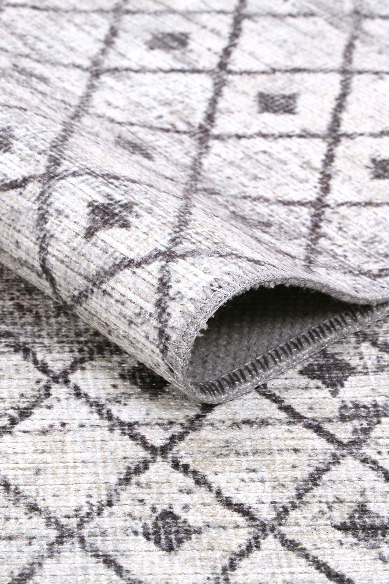 Large View Huxly Machine Washable Rug