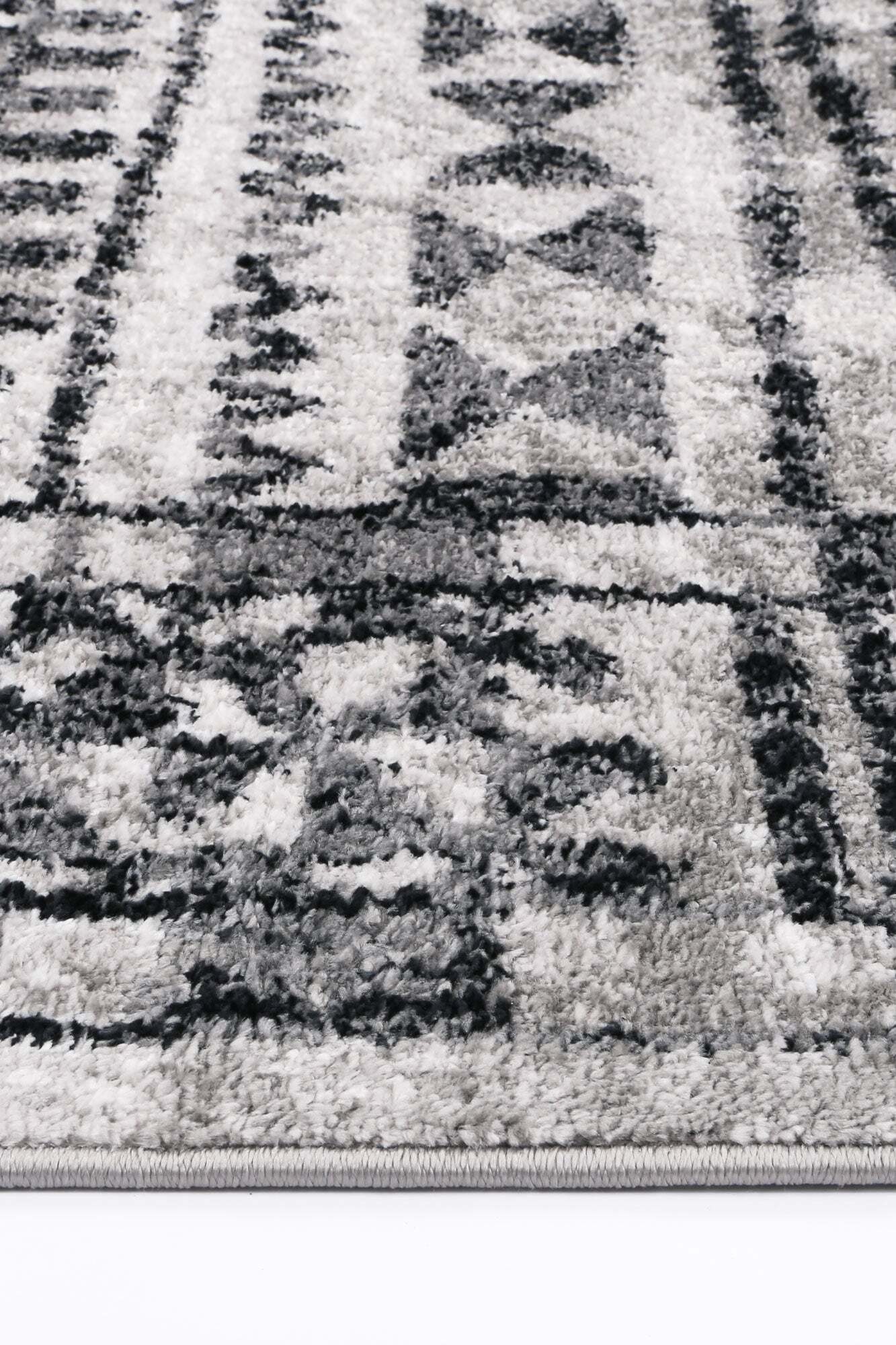 Large View Kelly Geometric Tribal Rug