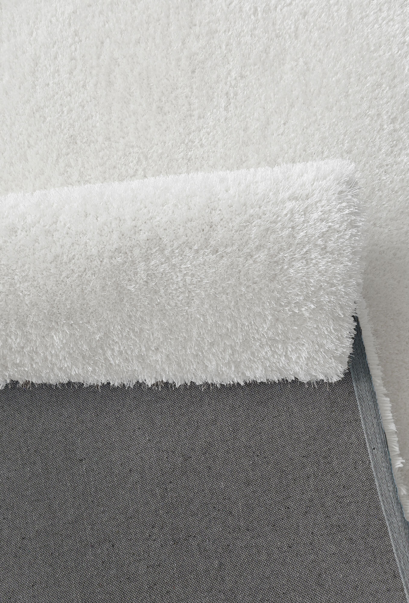 Large View Luxe Plain Ivory Shaggy Rug