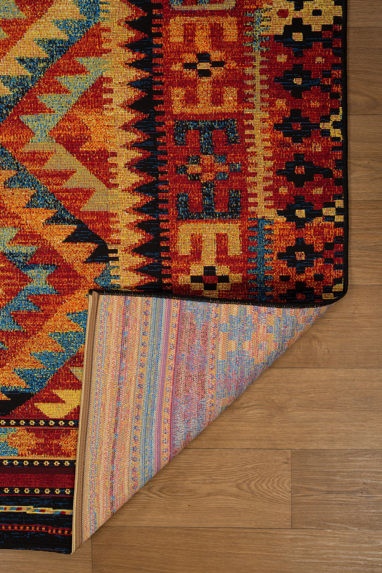 Large View Mystique Indoor/Outdoor Rug