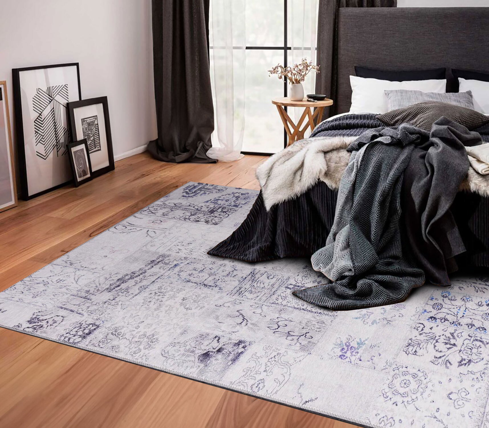 Large View Noble Traditional Patchwork Rug