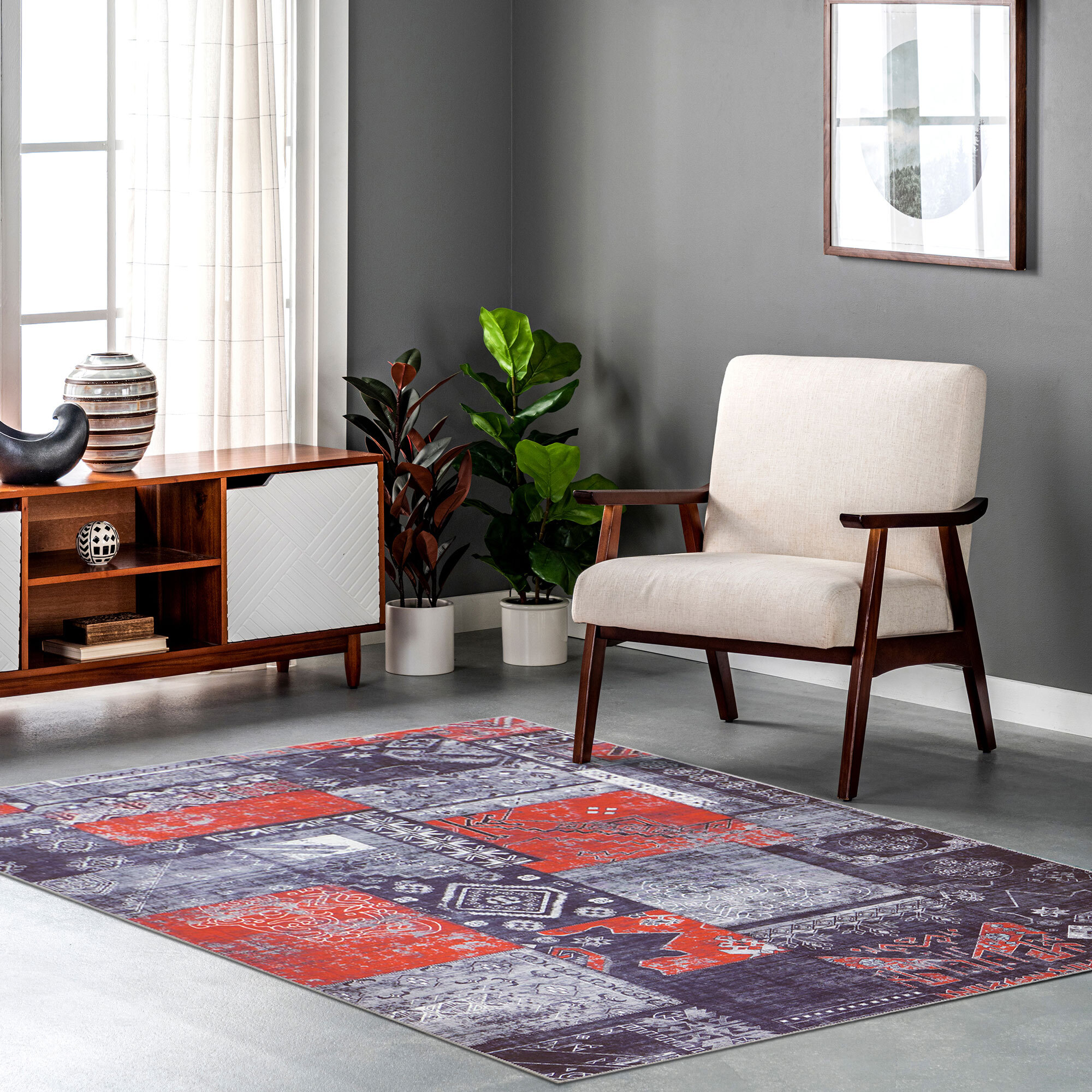 Large View Noble Traditional Distressed Rug