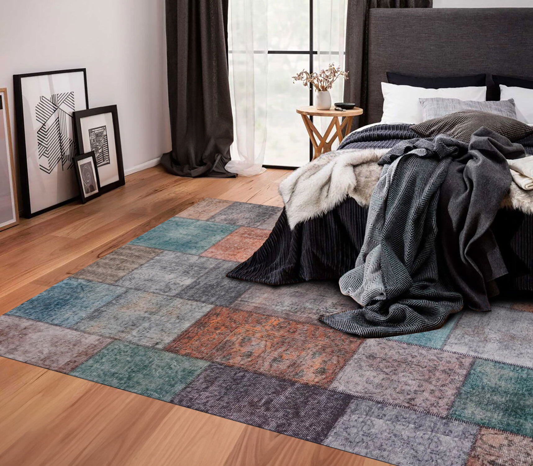 Large View Noble Traditional Patchwork Rug