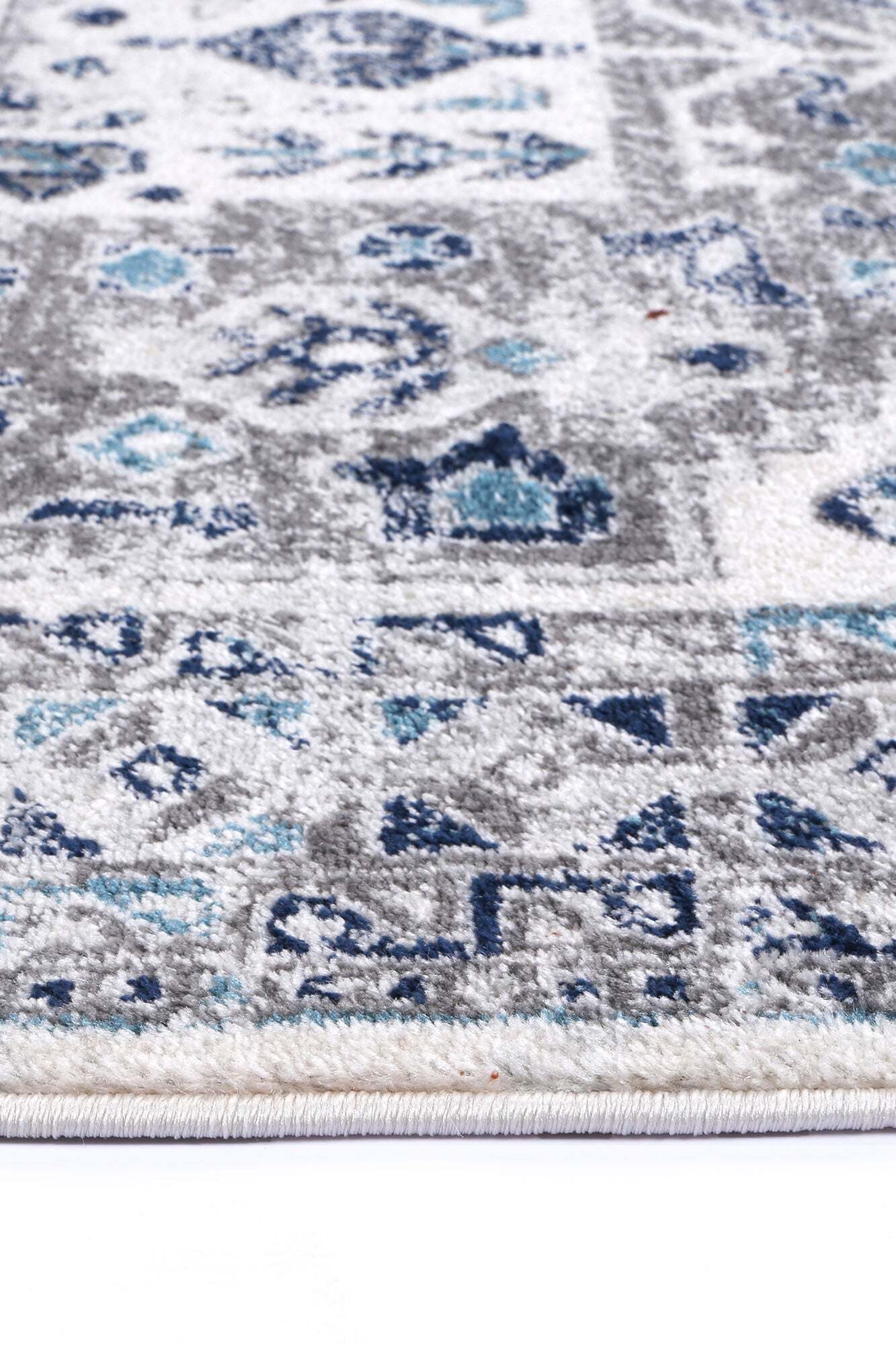 Large View Peri Transitional Medallion Rug