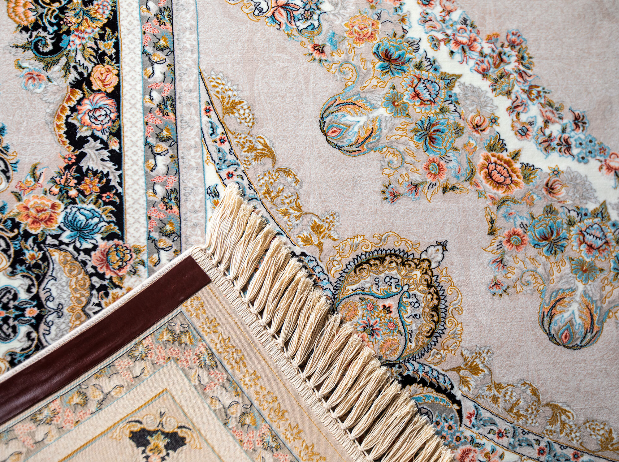 Large View Prince Traditional Medallion Rug