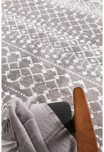 Bello Geometric Tribal Rug