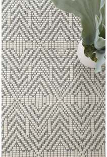 Chea Geometric Wool Rug