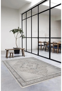 Fendi Traditional Medallion Rug