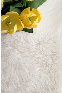 Fluffy White Fur Faux Sheepskin Rug
