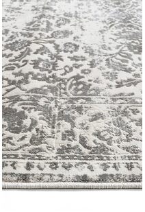 Rina Traditional Floral Rug