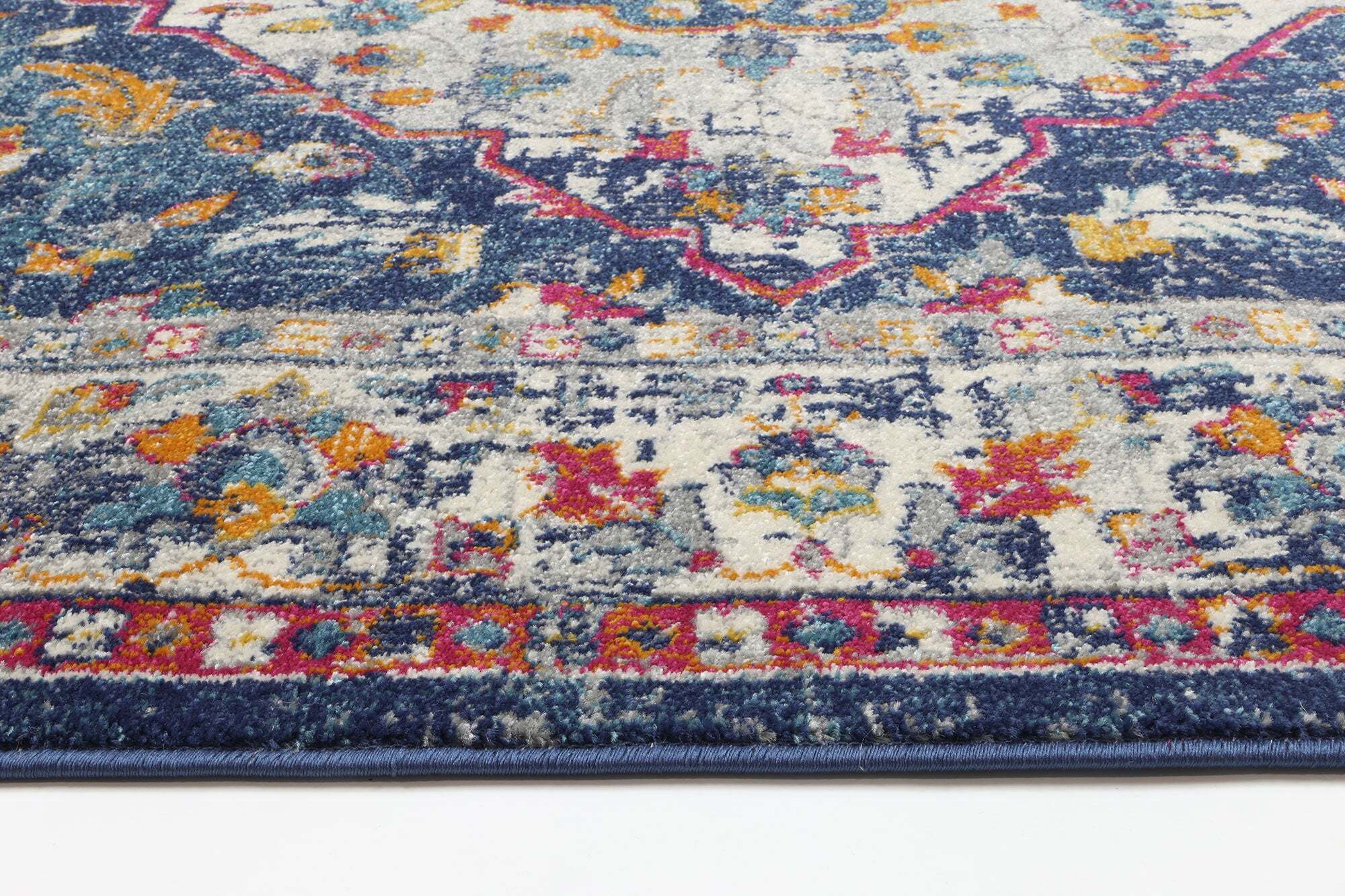 Donna Traditional Rug