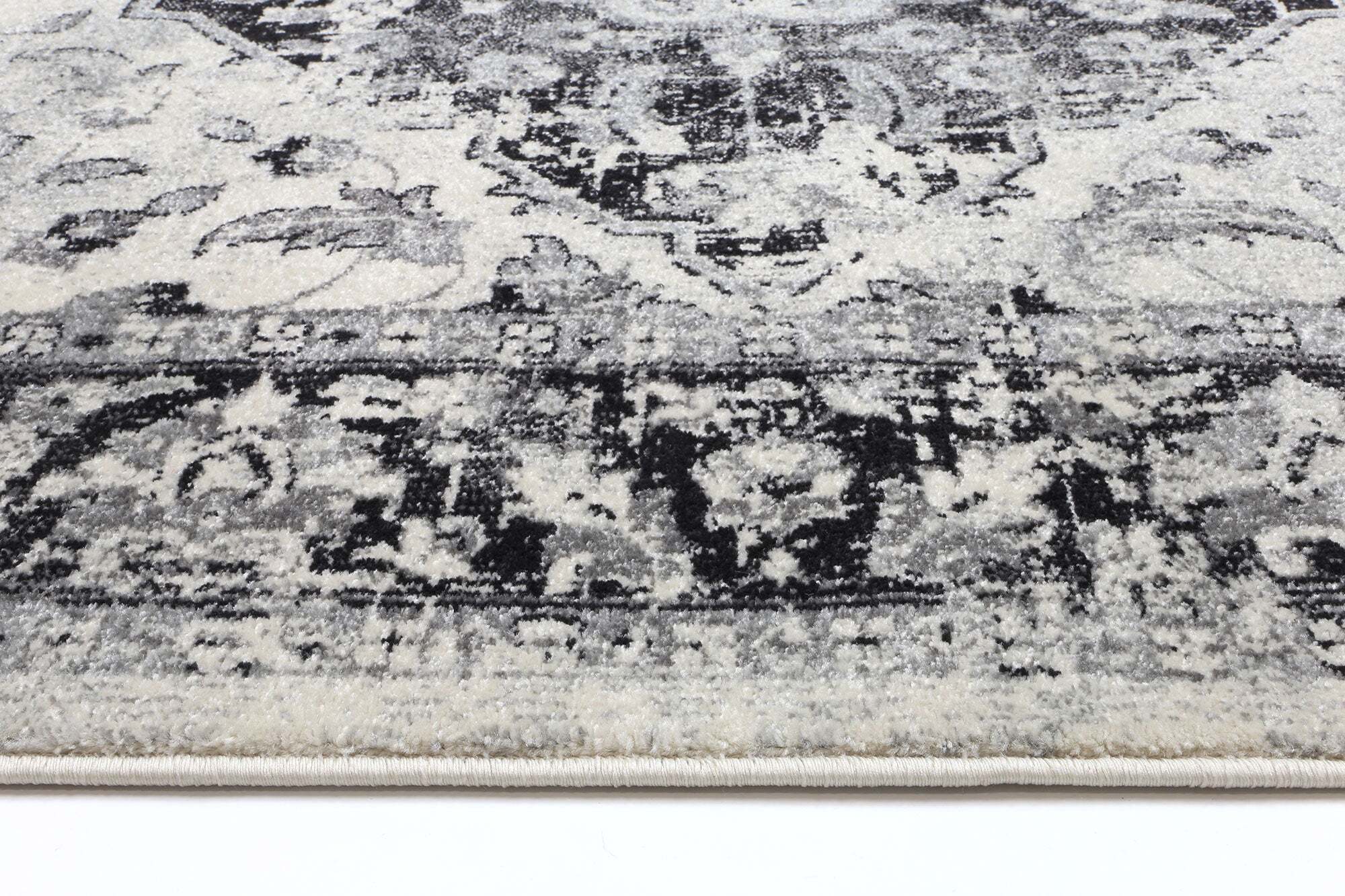 Large View Donna Traditional Rug