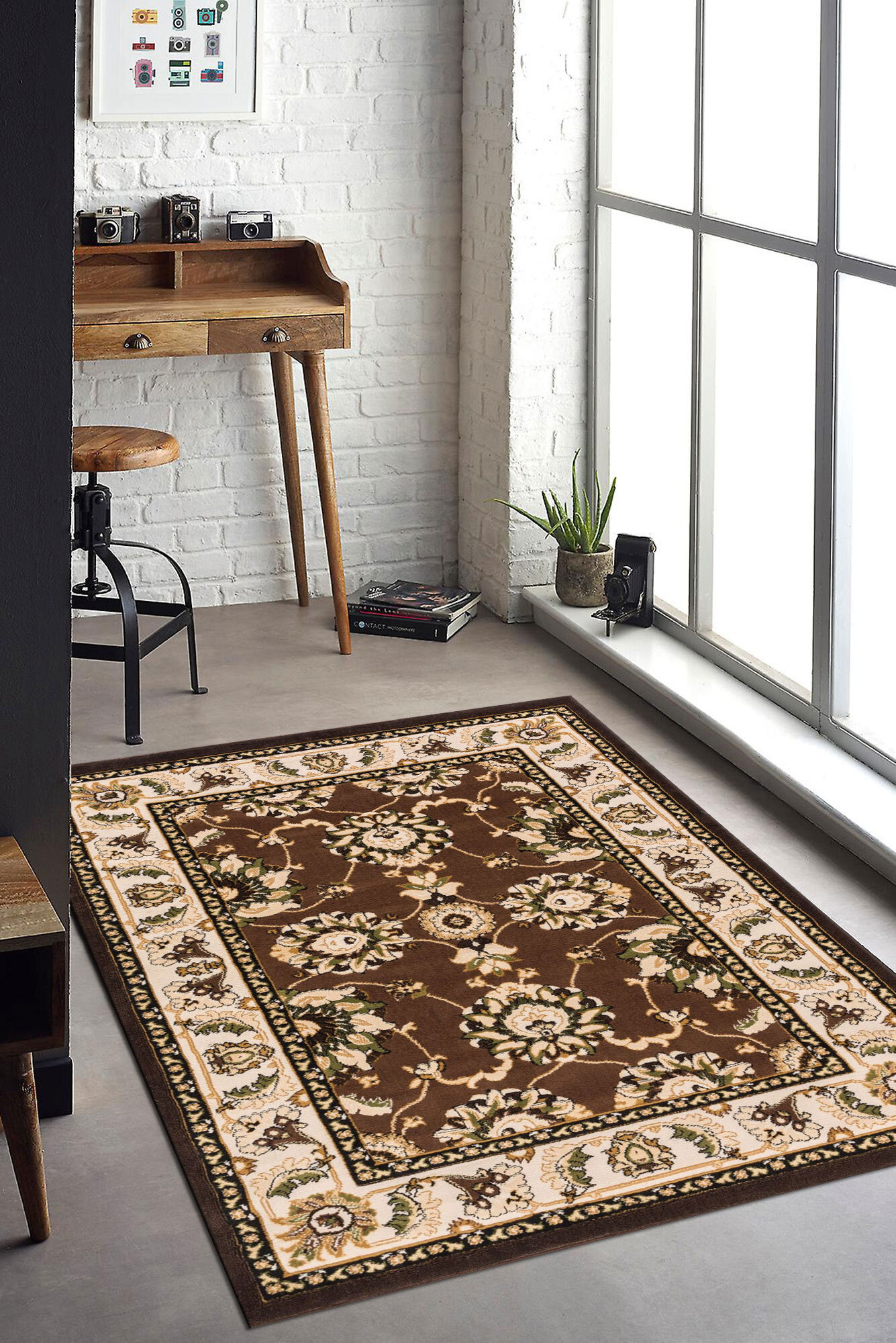 Atlanta Traditional Floral Brown Rug