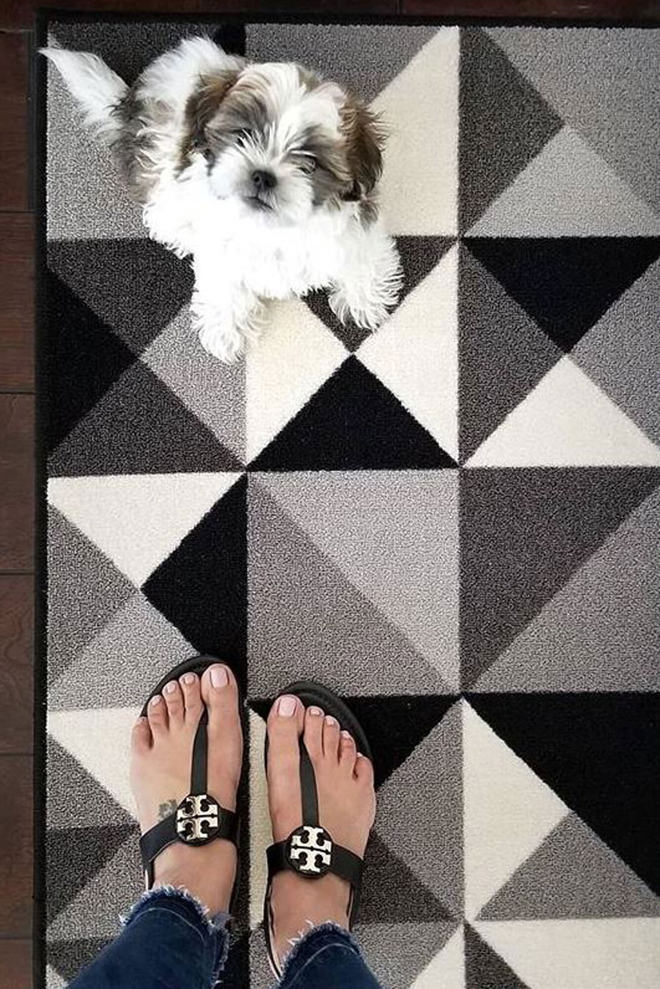 Atlanta Geometric Triangle Grey Rug