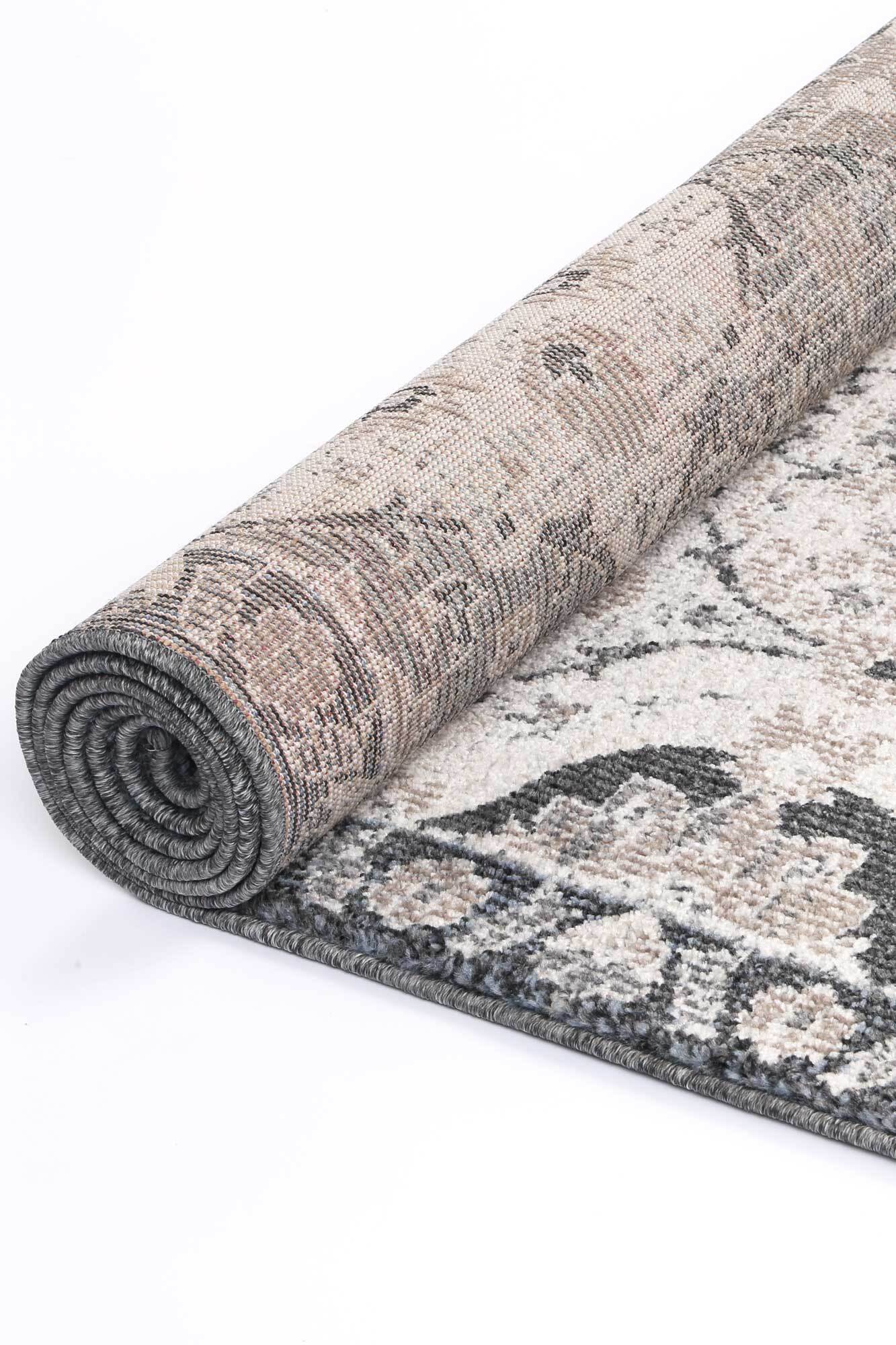 Alani Traditional Geometric Rug