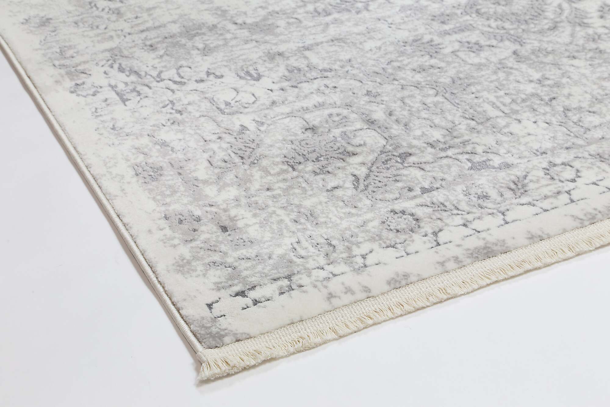 Large View Bari Traditional Medallion Rug