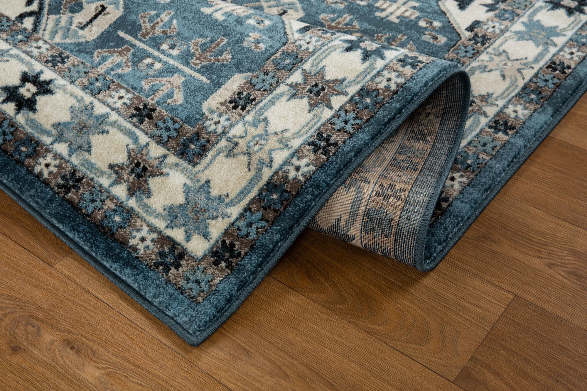 Bliss Traditional Geometric Rug