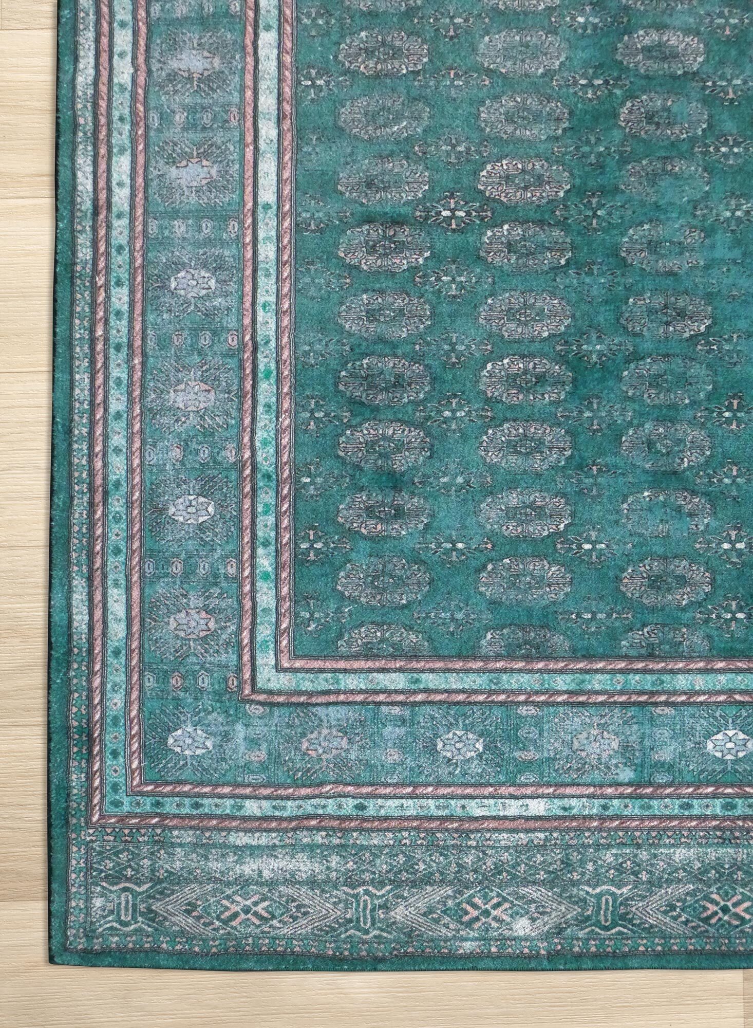 Cato Traditional Geometric Rug