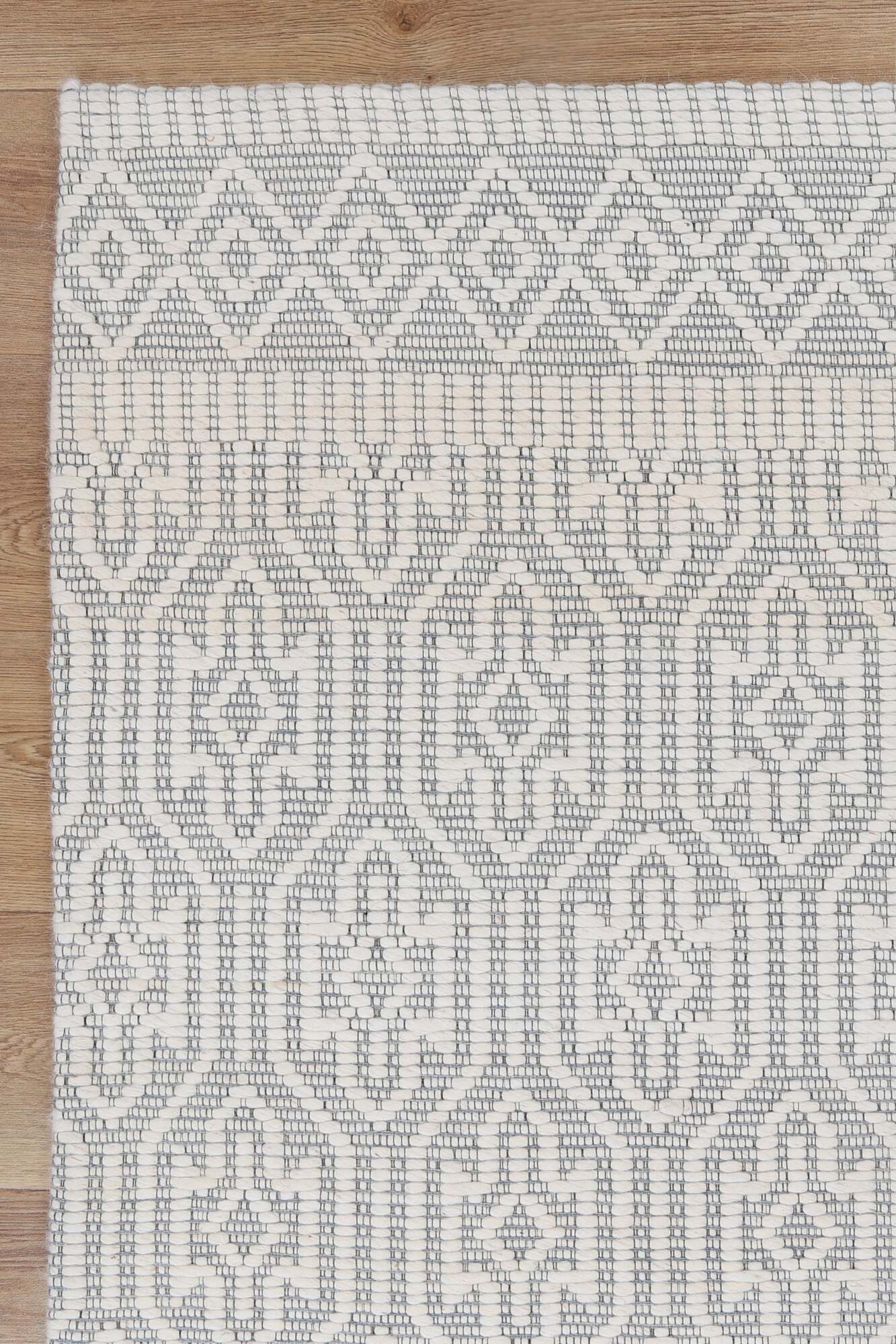 Large View Chea Geometric Wool Rug
