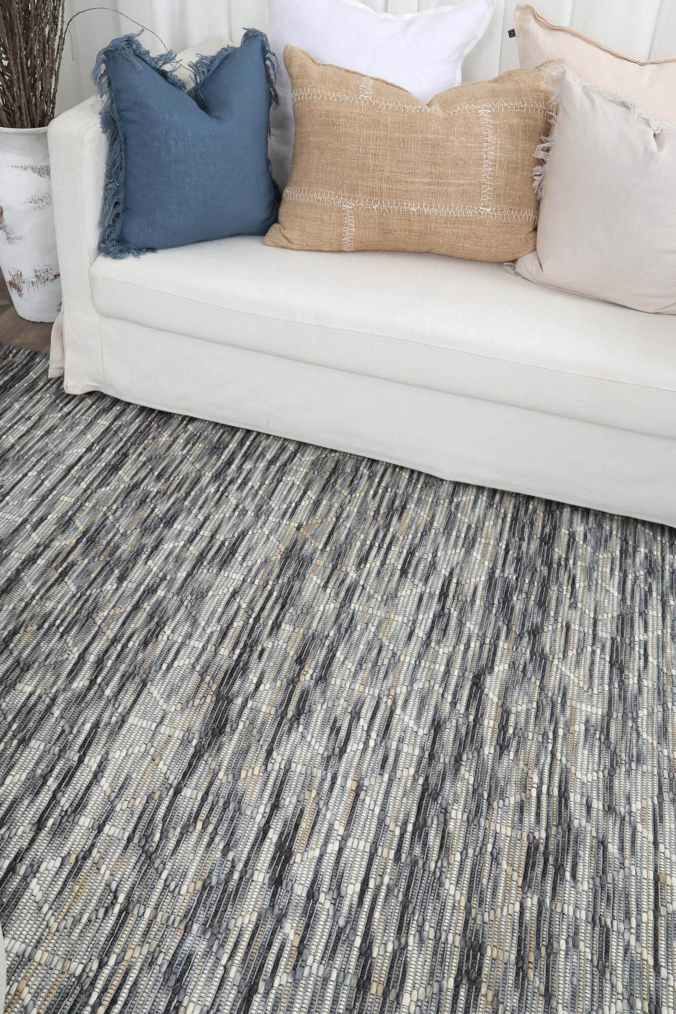 Large View Chea Geometric Wool Rug