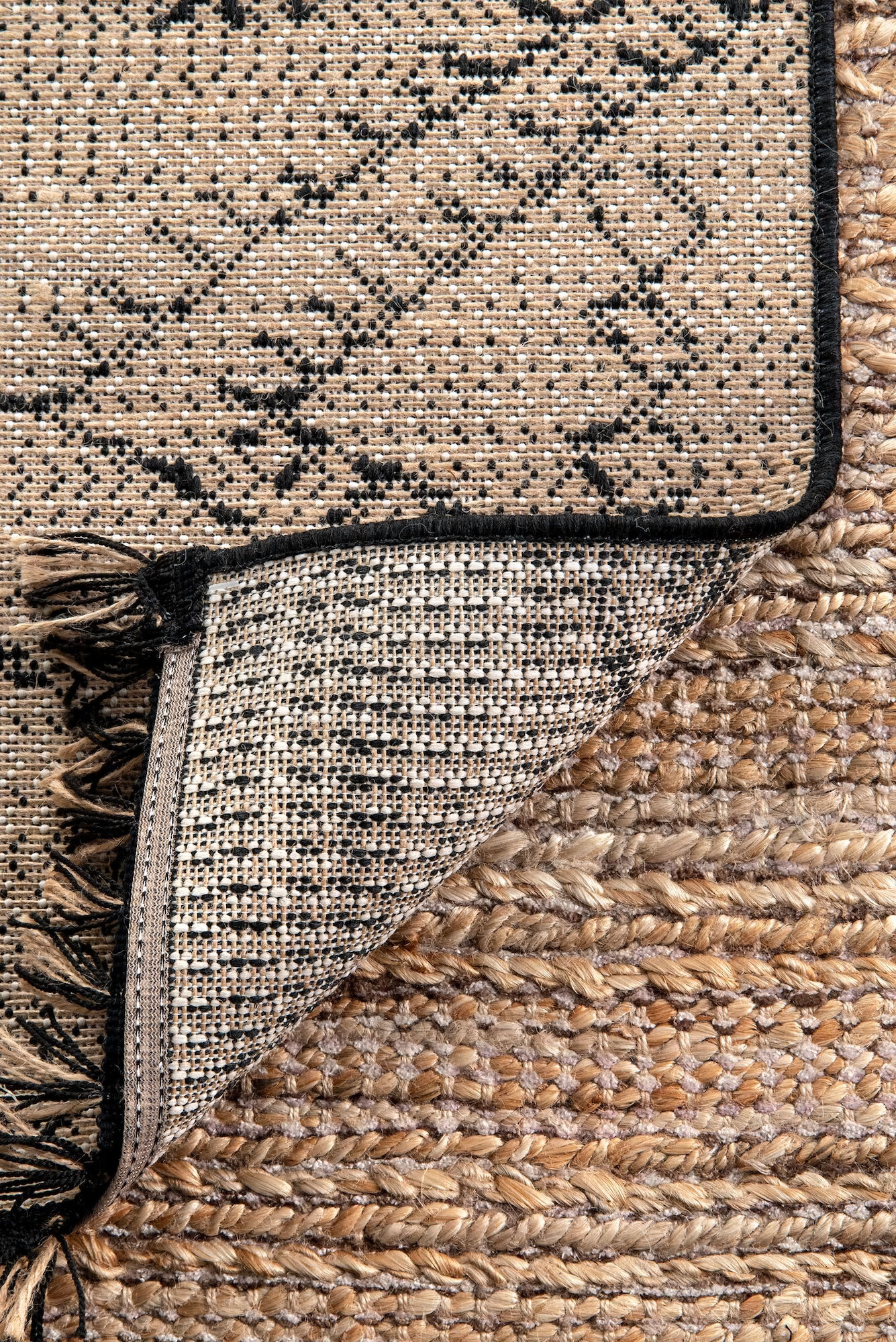Large View Carlo Geometric Fringed Rug
