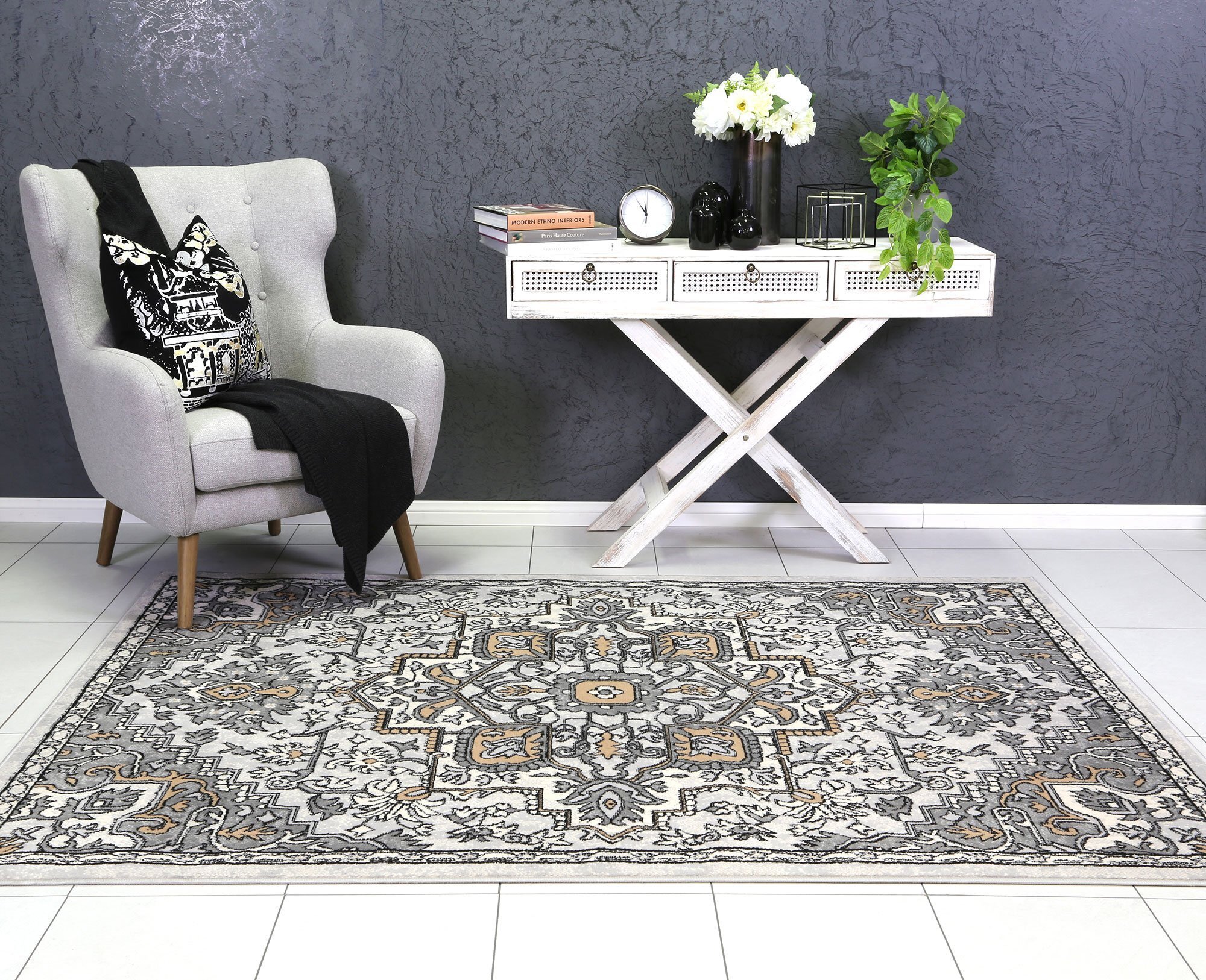 Large View Emma Traditional Rug