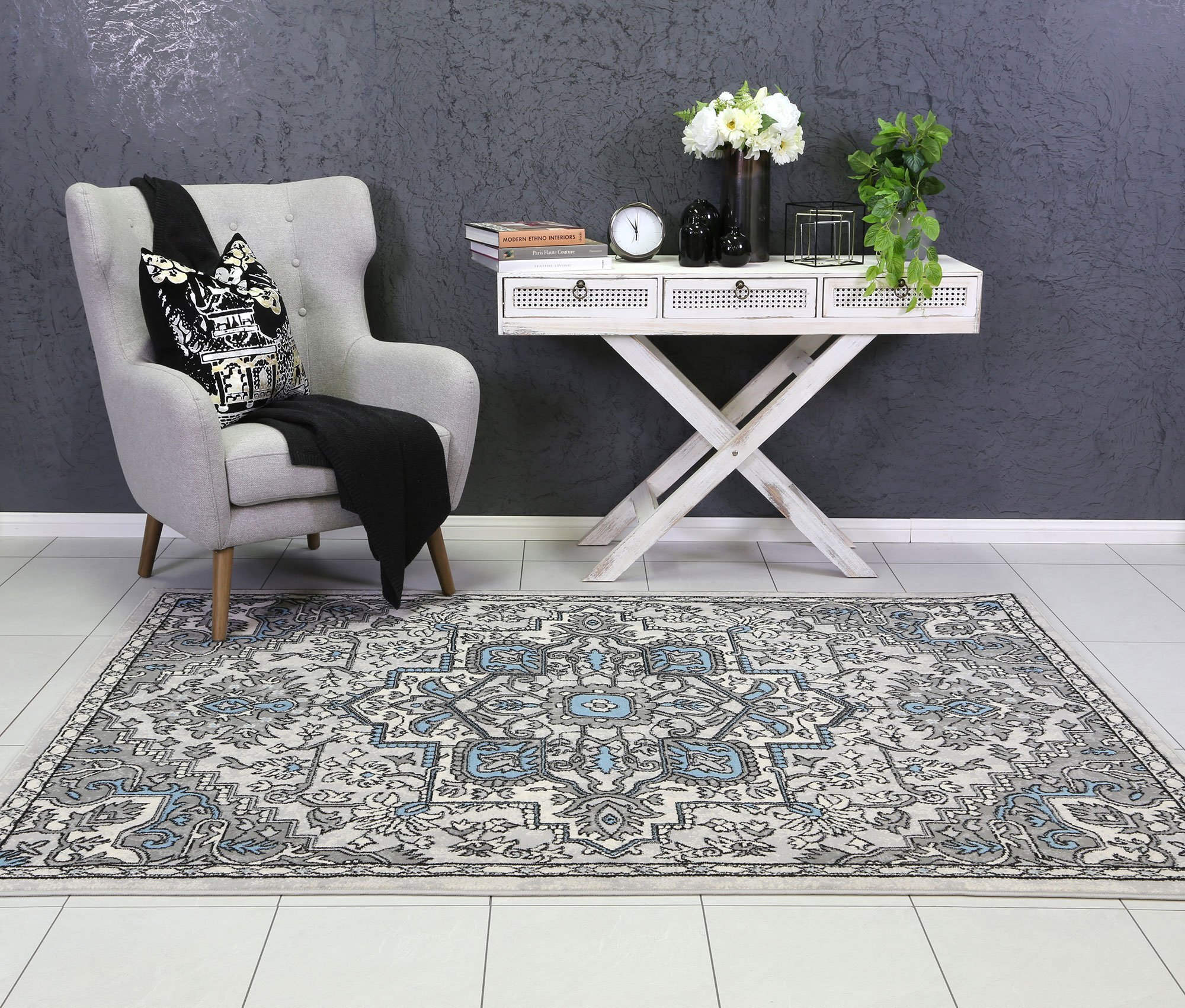 Large View Emma Traditional Rug