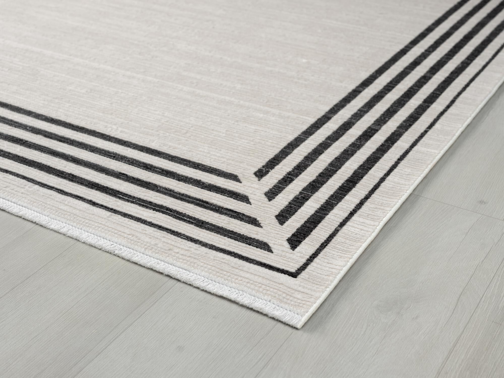 Fendi Plain Border Rug