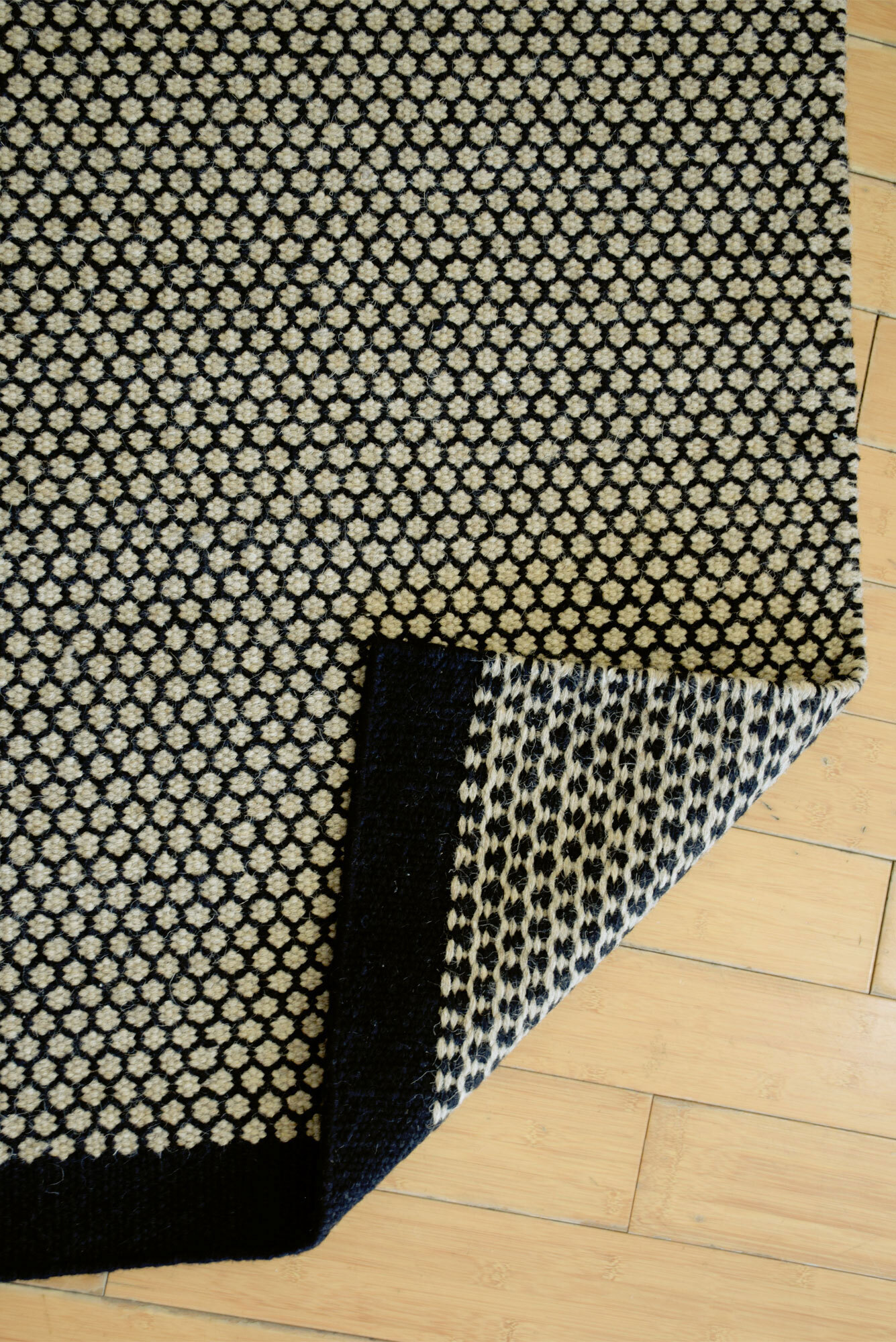 Harper Pebble Pattern Wool Rug