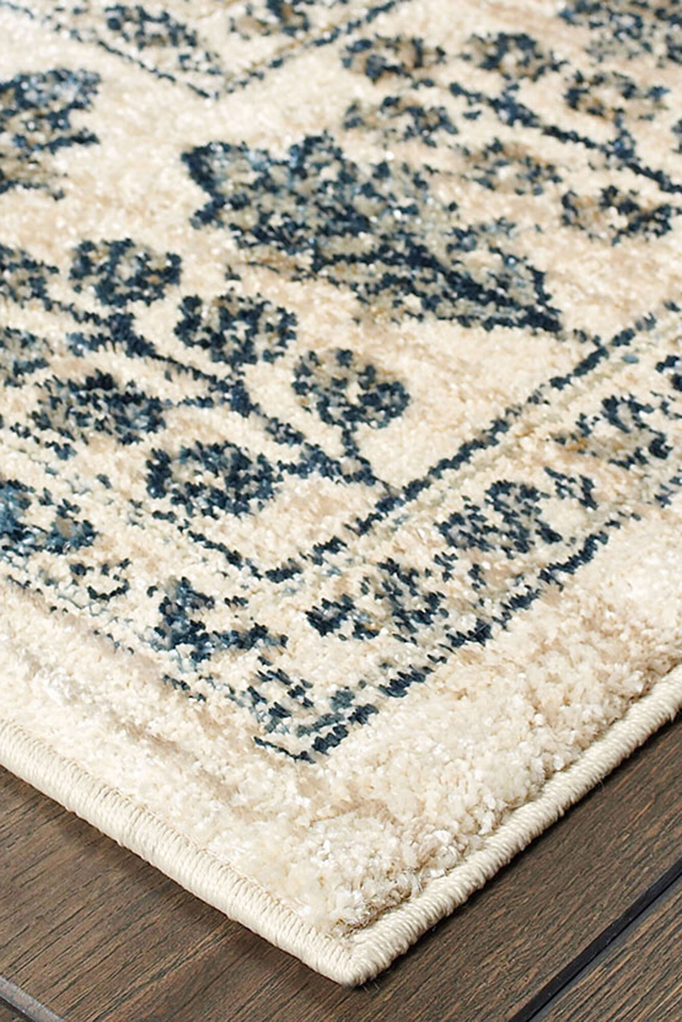 Josephine Traditional Rug