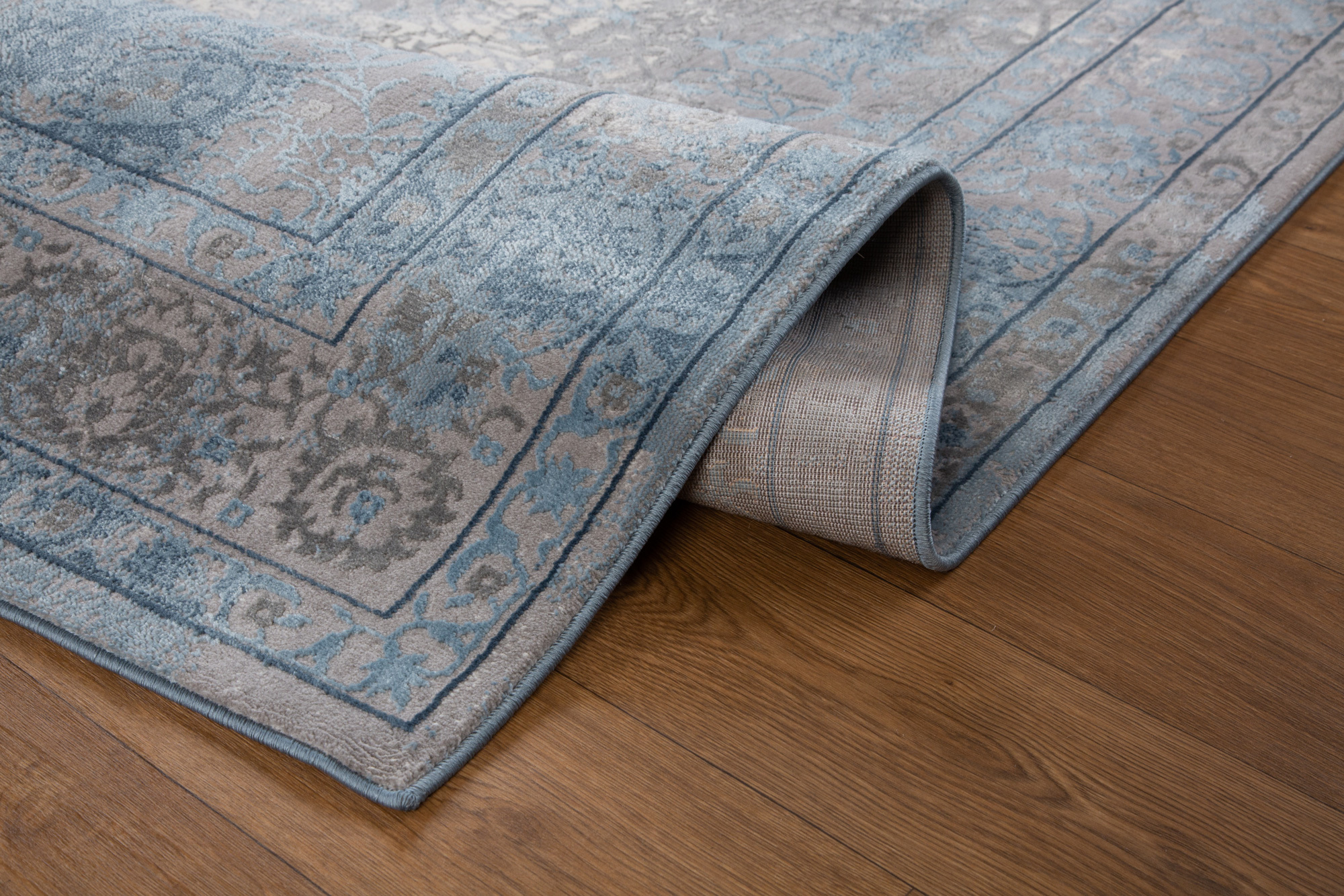 Kyra Transitional Floral Rug
