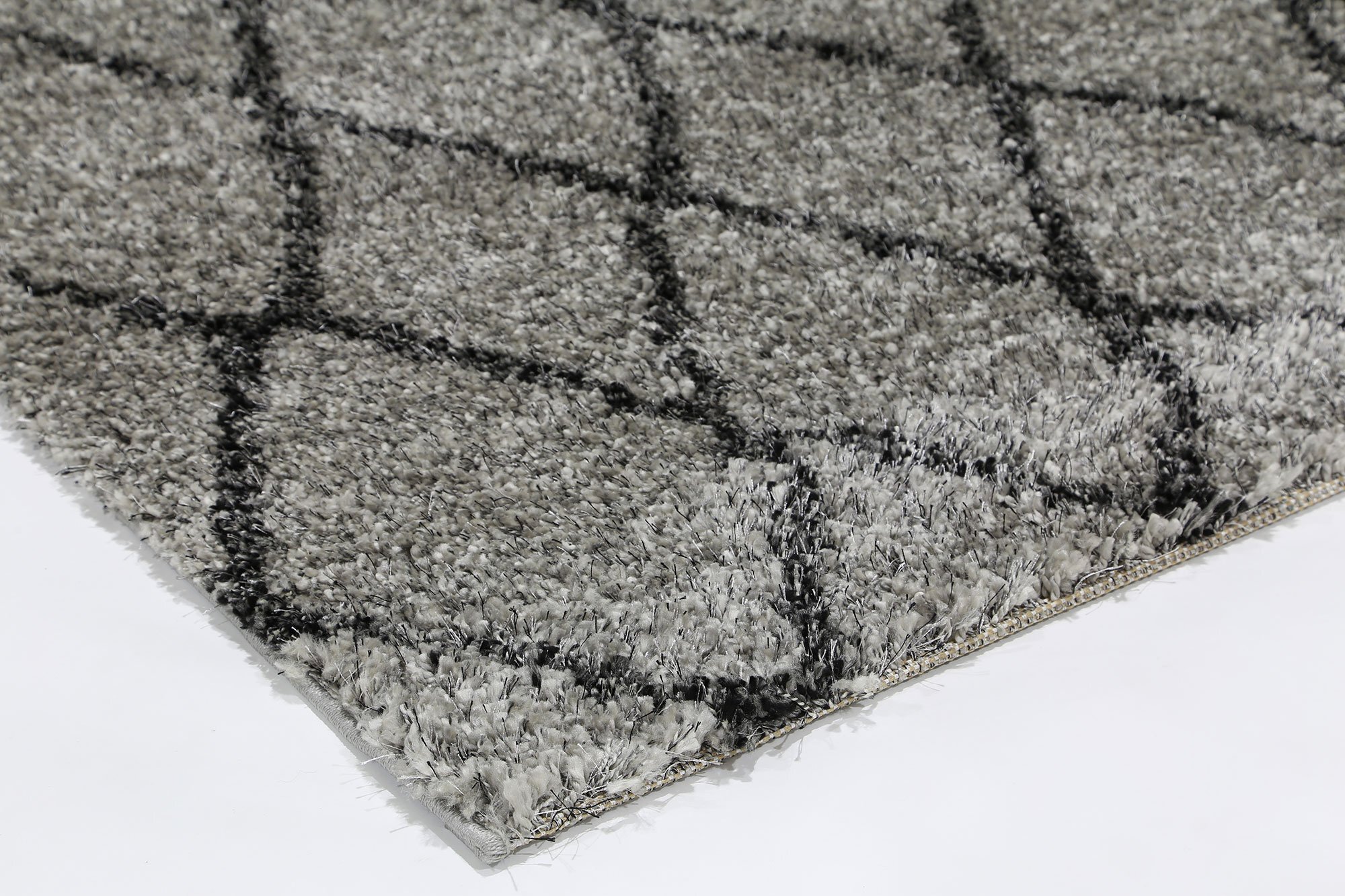 Large View Lusso Moroccan Diamond Rug